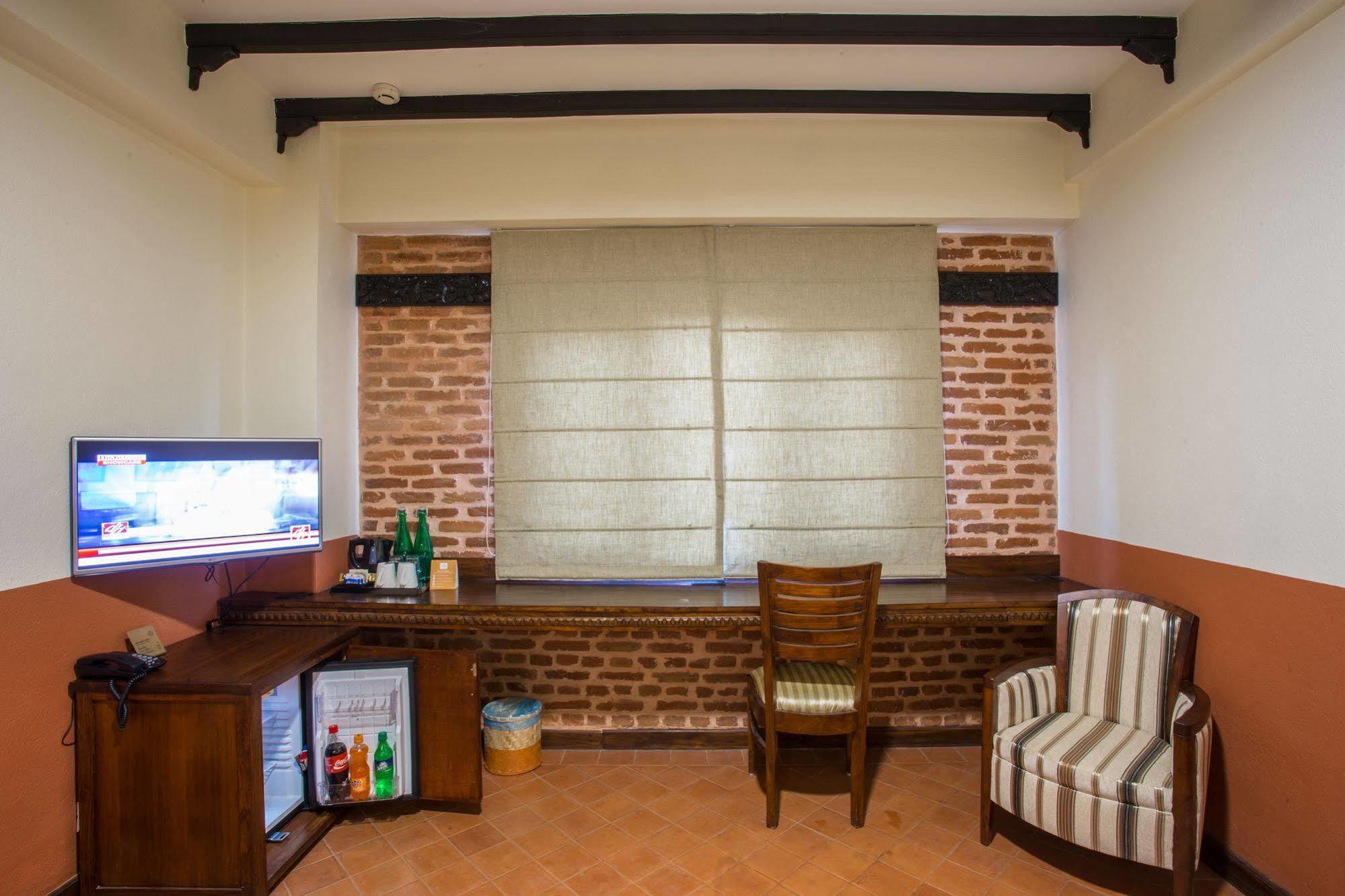 Traditional Comfort Boutique Hotel Катманду Екстер'єр фото